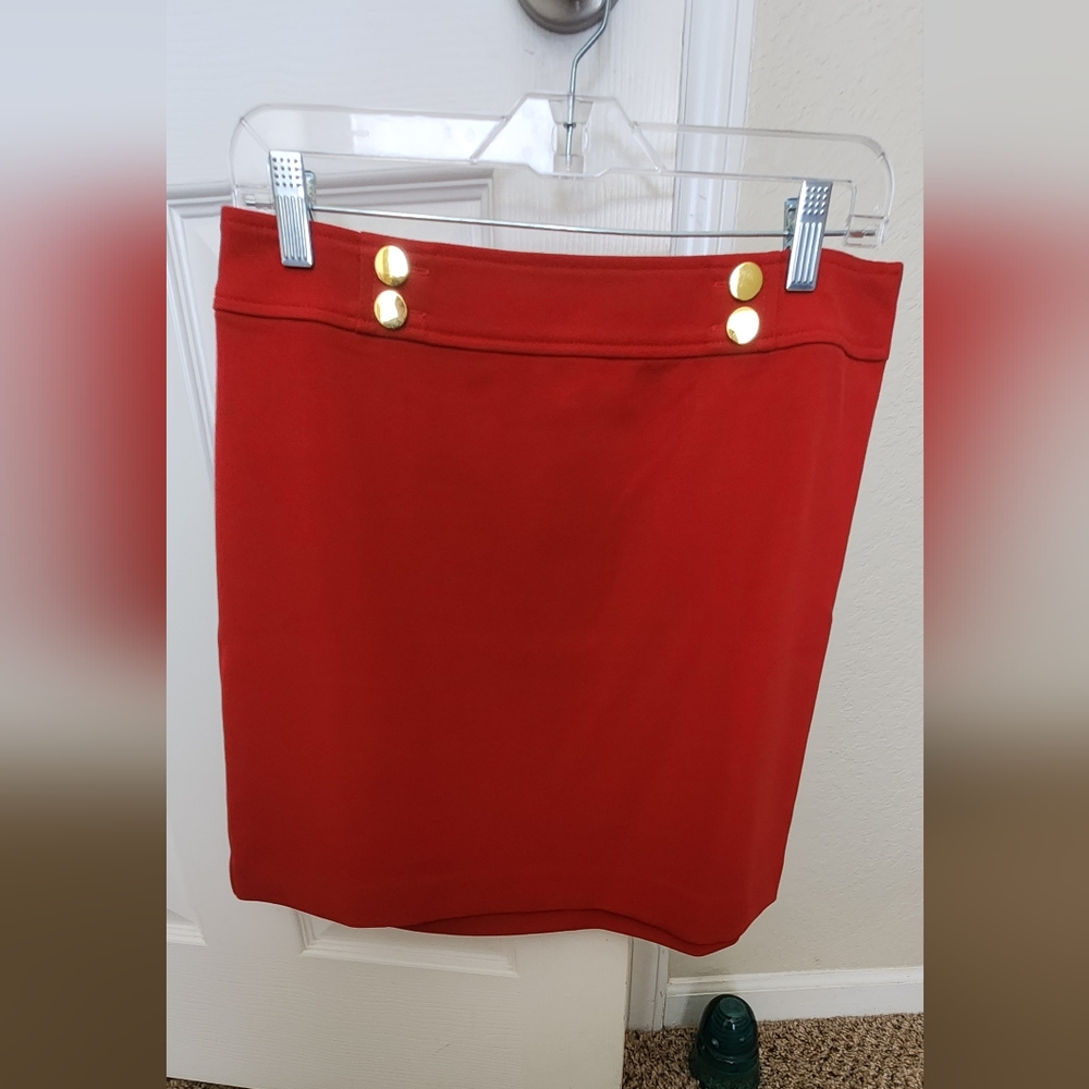 Red Loft Skirt With Buttons 8P